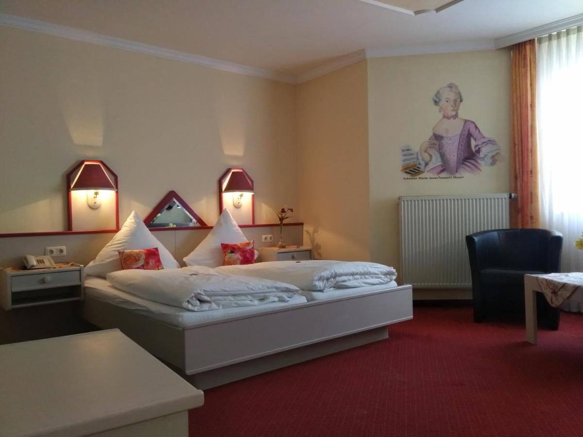Hotel Mozart-Stuben Denkendorf  Zewnętrze zdjęcie